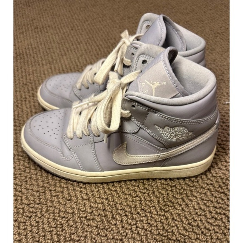 Jordan Womens Air Jordan 1 Grey 7.5‎ High Top Sneakers Streetwear Basketball